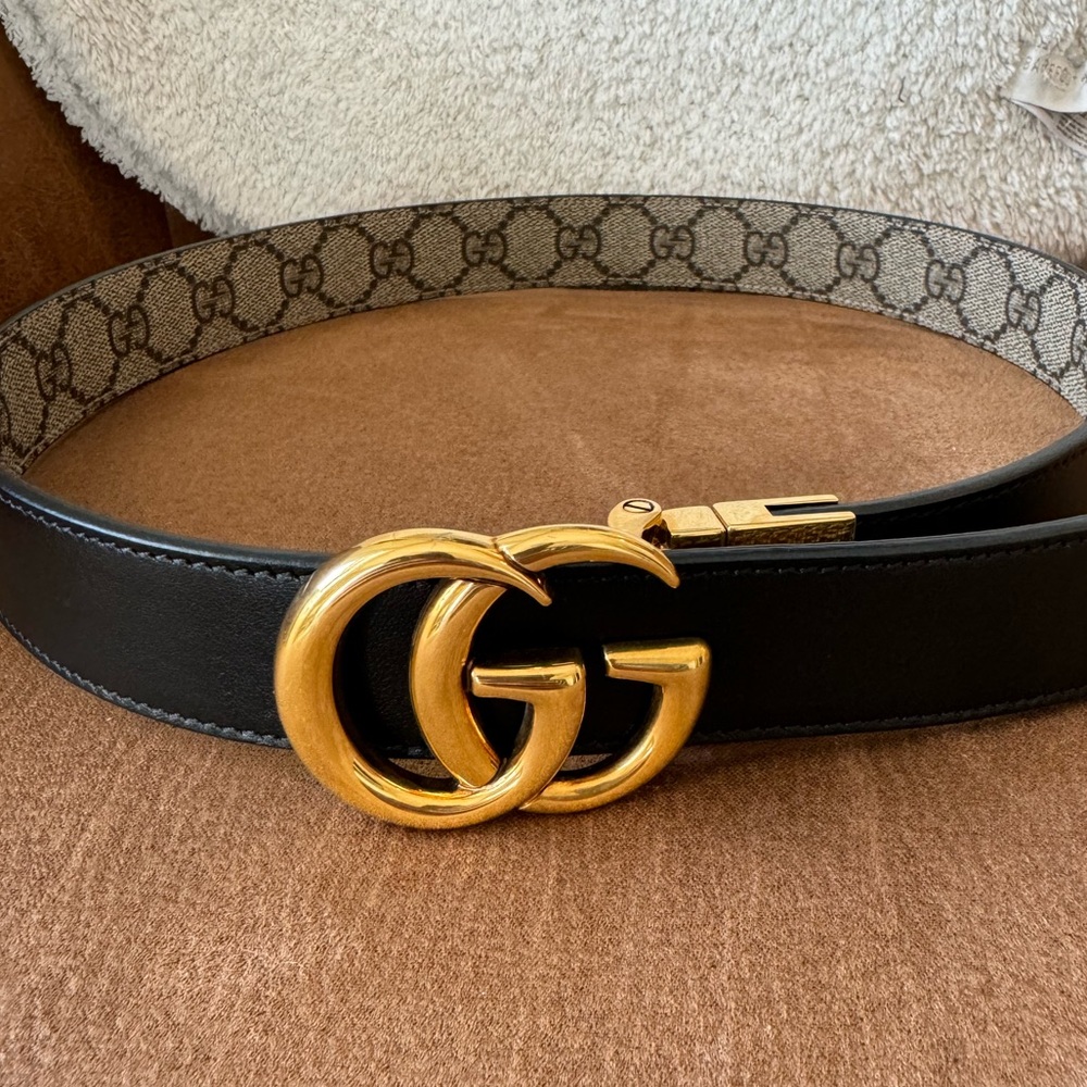 Women’s Gucci GG Marmont Reversible Thin Belt